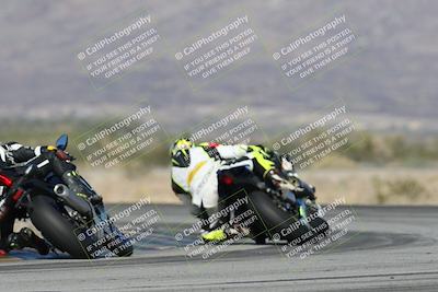 media/Dec-04-2025-Racers Edge (Thu) [[5ebc9f124d]]/2-A Group/5-Session 3 (Turn 14 Backside)/